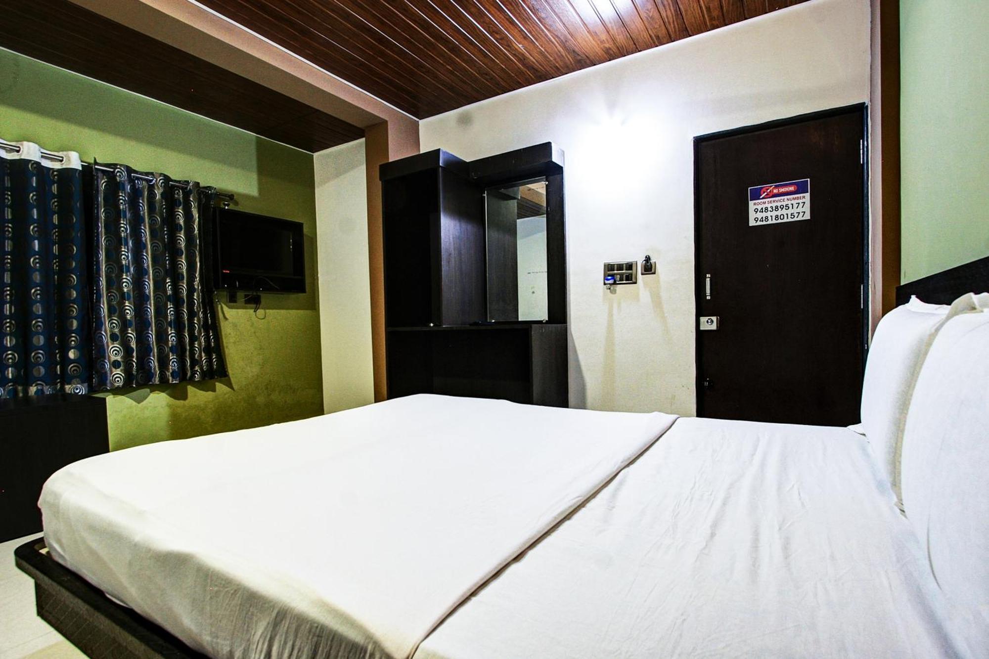Spot On 37197 Mallya Residency Hotel Someshwar Exterior photo