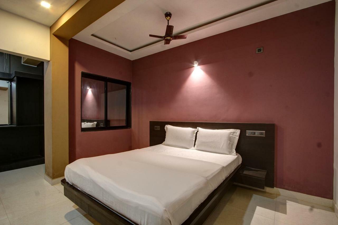 Spot On 37197 Mallya Residency Hotel Someshwar Exterior photo